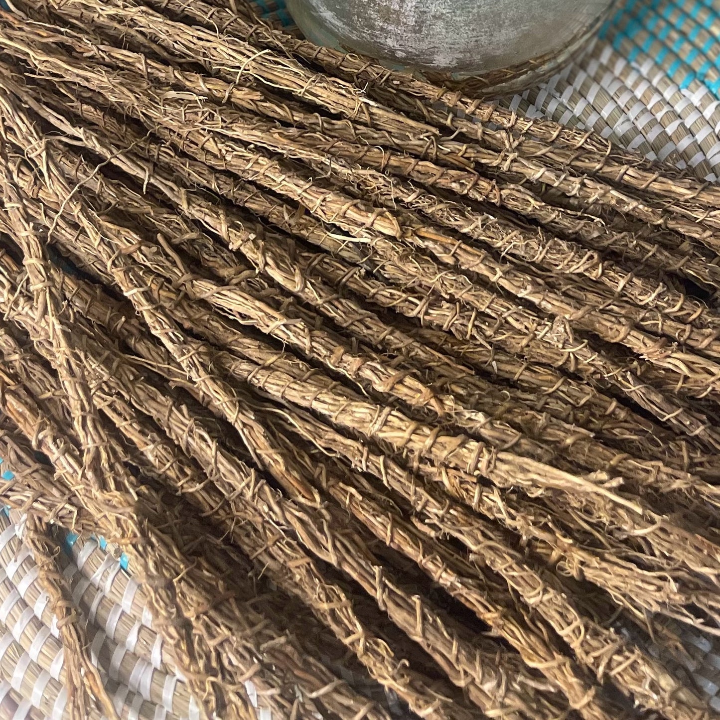 Khamaré – Racines de Vétiver – Sèpp – Gongolili